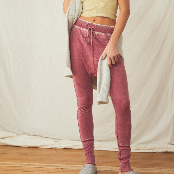 LAST ONE Free People Cozy All Day Harem leggings Winding Roads red sweatpants - Picture 2 of 7